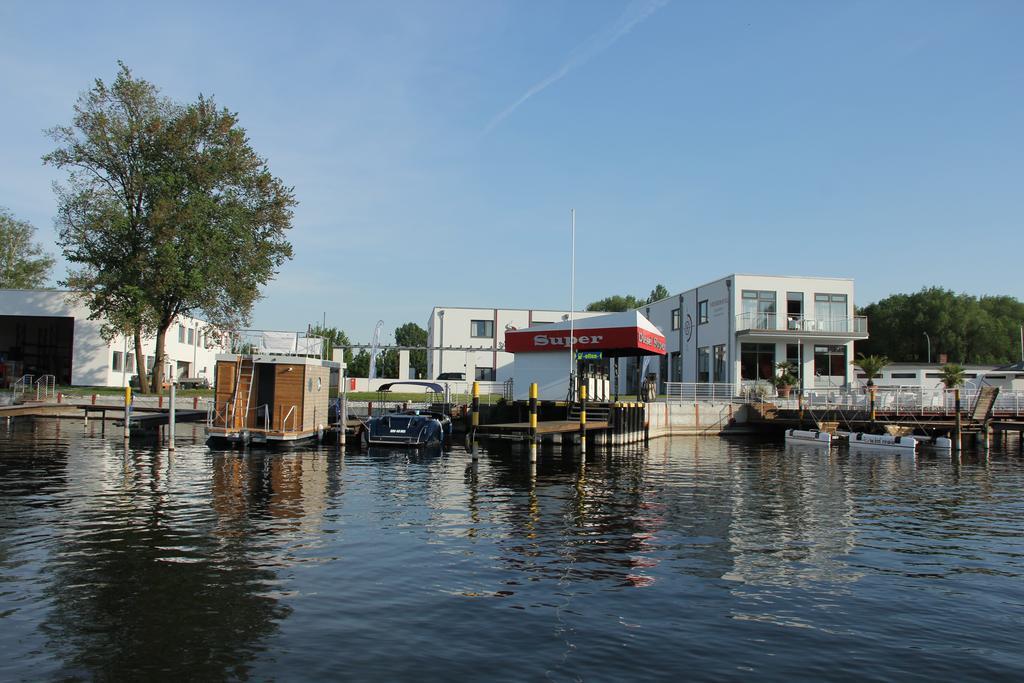 Marina Niederhavel Hotel Brandenburg  Eksteriør billede